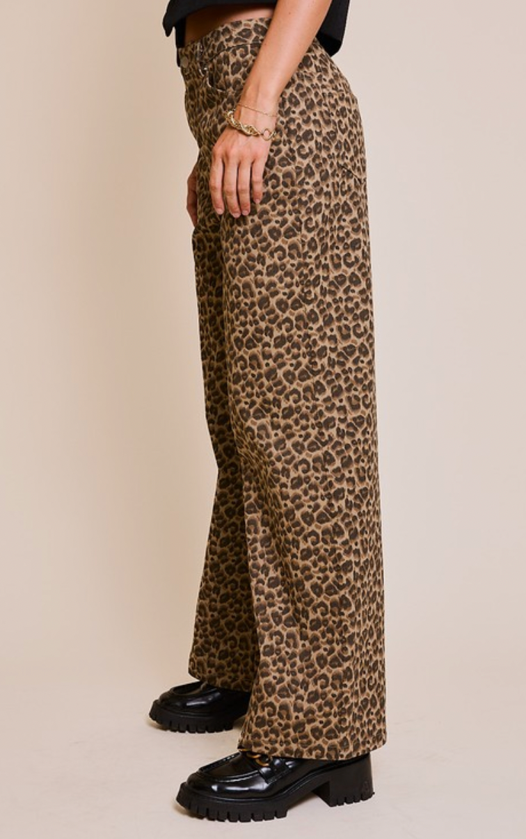Wide leg pants with animal print