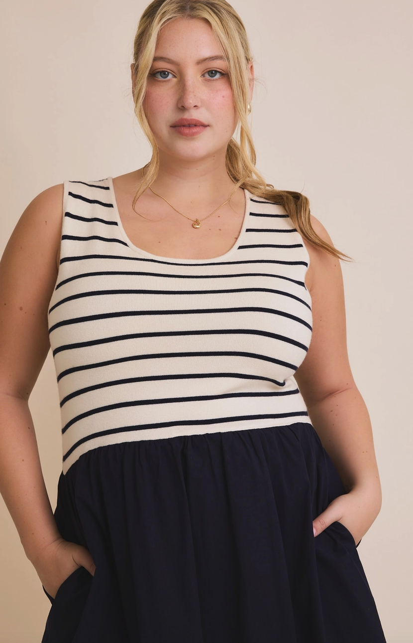 Scooped Neck Mix Dress (1X-3X)
