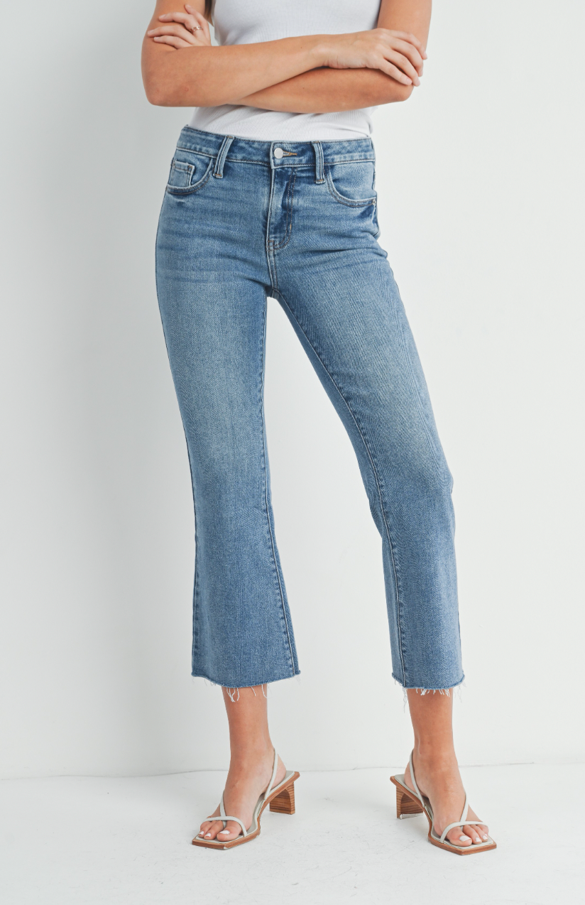 Kick fit stretchy cropped jeans