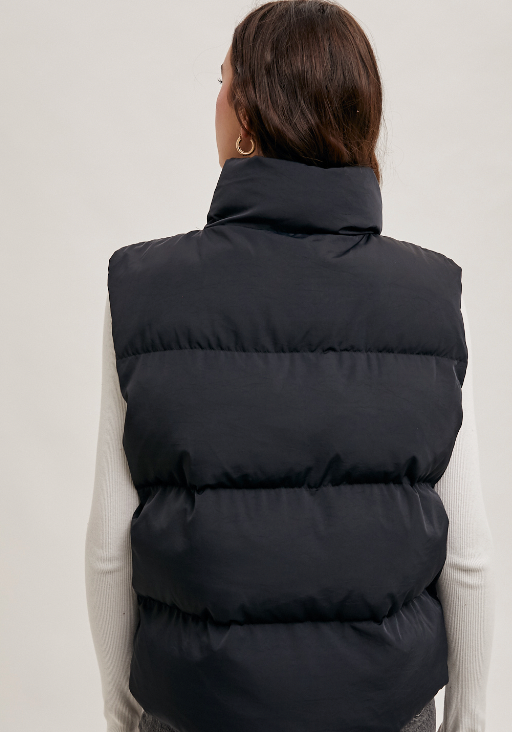 Puffy vest with pockets